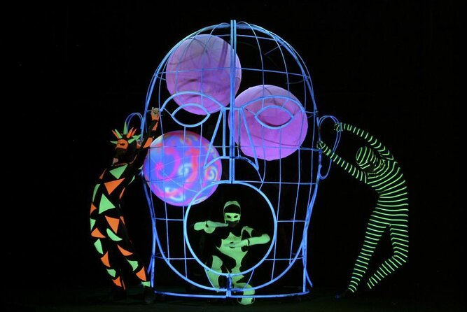 Skip the Line: WOW Show Black Light Theater in Prague Ticket - WOW Black Light Theater in Prague: The Wordless Show That Runs on Color, Music, and FX