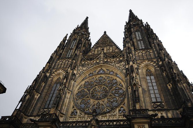 Small-Group Prague Castle and Interiors Walking Tour - Prague Castle in 3 hours: what you can realistically expect