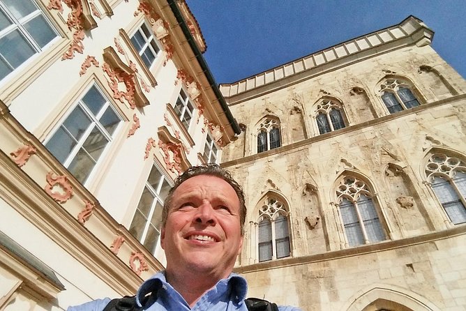 Small Group Prague Old Town and Jewish Quarter Walking Tour - Old Town and Jewish Quarter Told Through the Streets