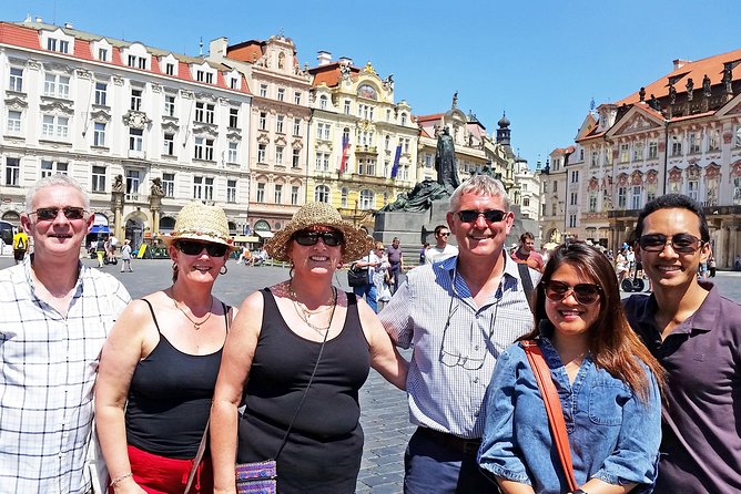 Small Group Prague Old Town and Jewish Quarter Walking Tour - Havelska Street Market, Chimney Cake, and Where to Eat Like a Local