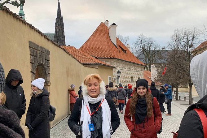 Small-Group Tour of Prague Castle with a local guide - St. George’s Basilica: Premyslid burial ground and older roots