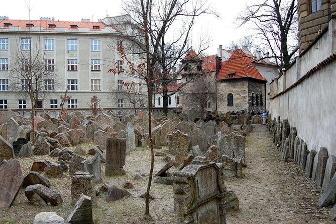Small-Group Tour through the History of Jewish Prague - Maisel Synagogue: from 10th-century roots to 18th-century emancipation