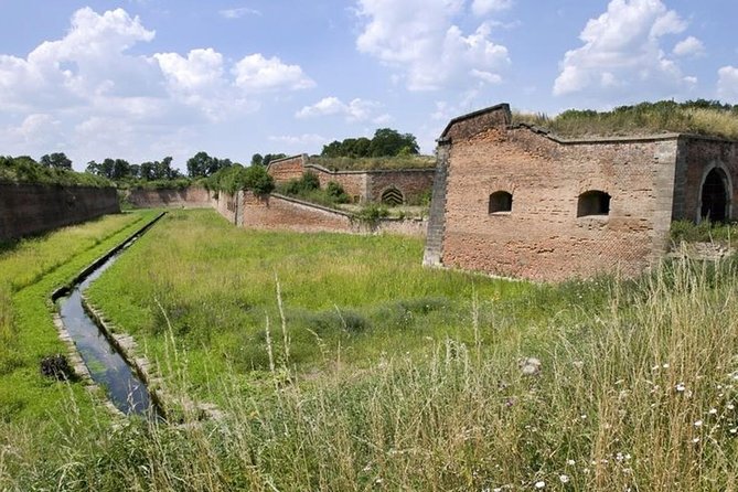 Terezin Concentration Camp Day Tour Including Admission From Prague - Cemetery and memorial grounds: what to look for at Terezin Memorial