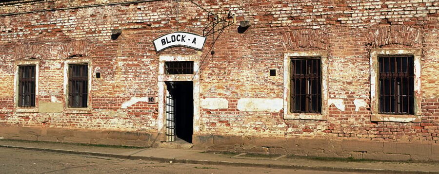 Terezin: Guided Tour of the Concentration Camp and Museum - Key things to know before you go