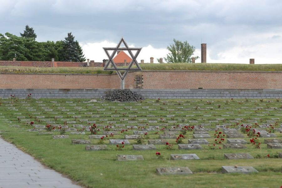 Terezin: Guided Tour of the Concentration Camp and Museum - Inside the concentration camp area: guided time you cannot rush