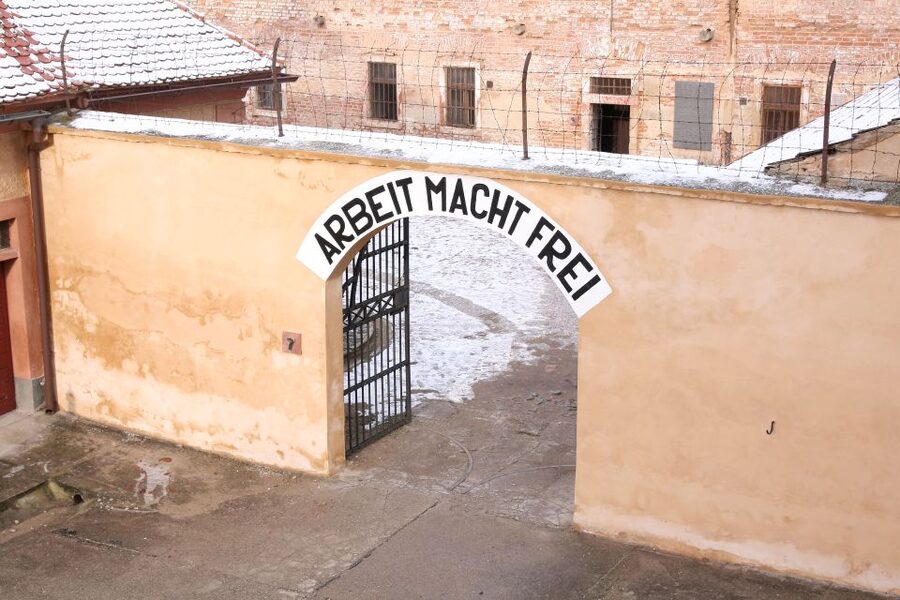 Terezin: Guided Tour of the Concentration Camp and Museum - Coach day logistics: how delays change the experience