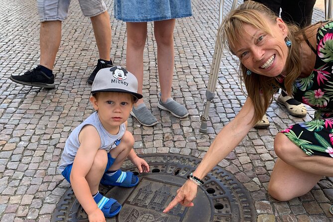 The Best of - private tour with PERSONAL PRAGUE GUIDE - Lennonova zed and Charles Bridge tower: the Communist trace you might miss alone