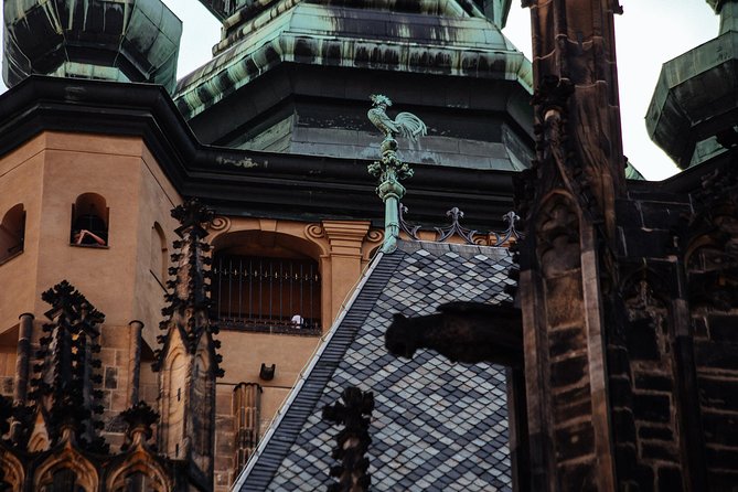 The History of Prague: Prague Castle & Castle District Private Tour - Stop 3: St. Vitus Cathedral, gardens, and the walk-up through the greenery
