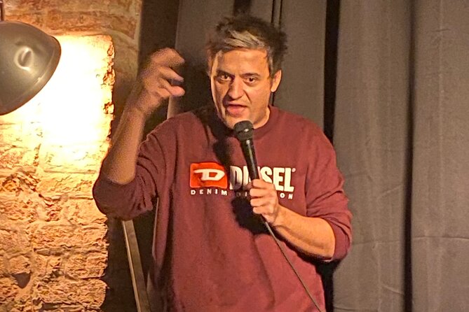 Thursday Night Stand Up Comedy at Kontakt Bar - Getting in smoothly: reserved seating and mobile ticket habits
