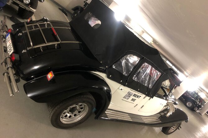 Vintage Cars Prague - Grand City Tour 150min / 1-6 pers. 2,5hrs - How the 2.5-hour route keeps your first day from spiraling