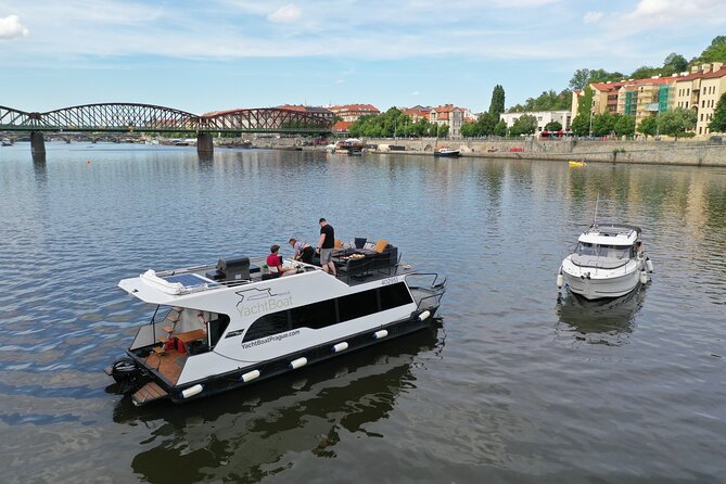 VIP Prague YachtBoat ONE Experience: All-You-Can-Drink - The route and the stops: Naplavka Rasinovo nabrezi, then the Dancing House
