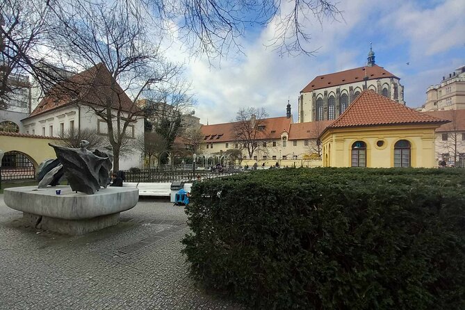 Walking Tour in Prague with Local Historian - What you’ll learn that helps you after the tour ends
