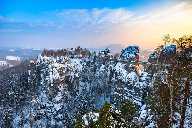 Winter Fairytale The BEST of Bohemian & Saxon Switzerland Hiking Tour - Pravčická Brána, Sokoľí hnízdo, and the VIP Winter Access
